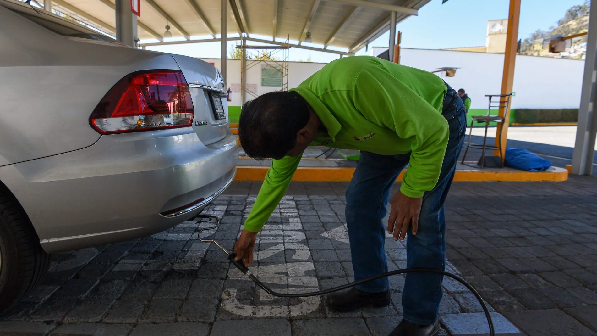 Crisanta Espinosa Verificación Vehicular Foto. Cuartoscuro